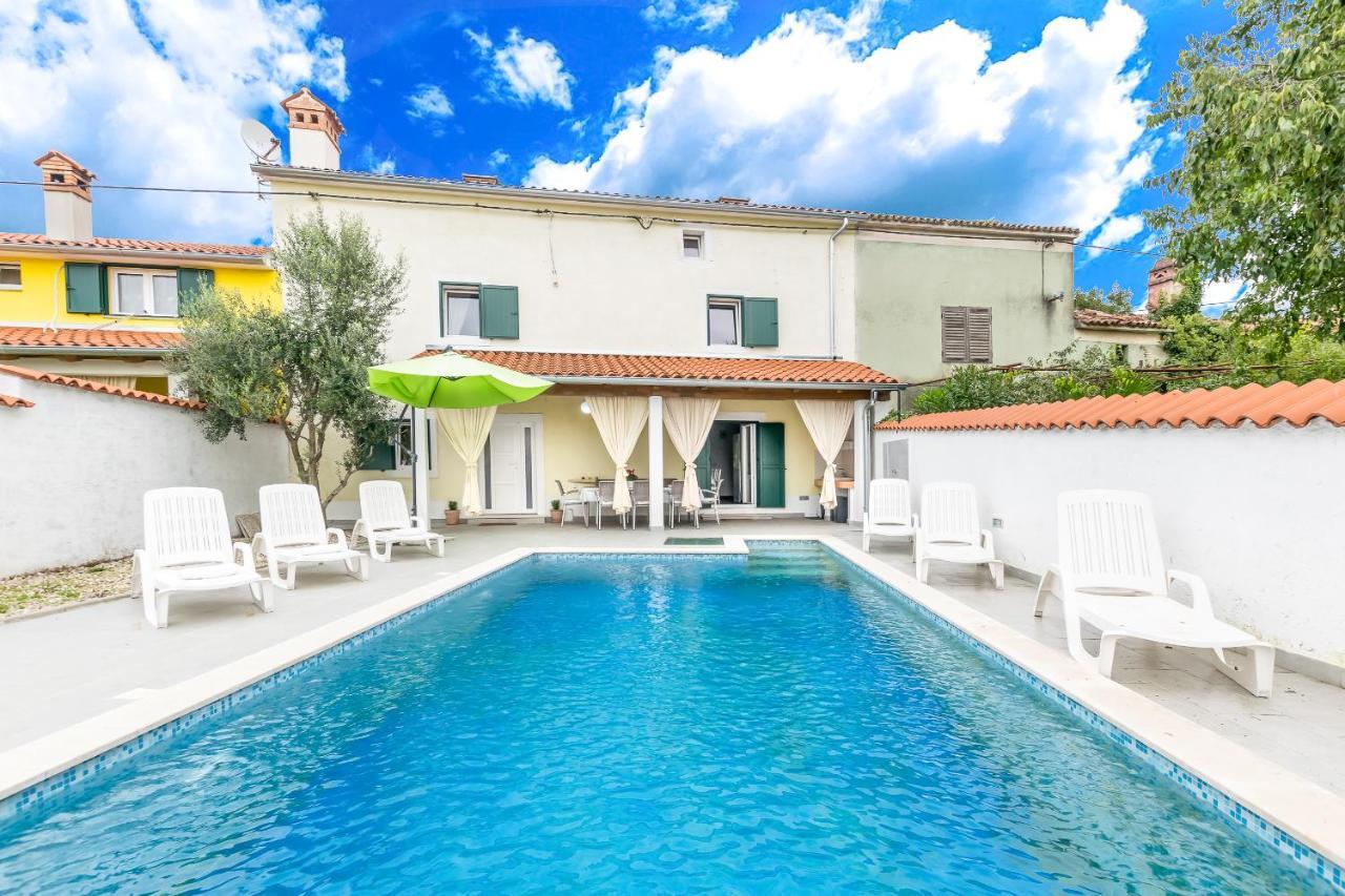 Holiday Home Olga With Pool &Pet Friendly PUY Exterior foto